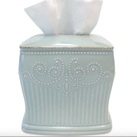 Lenox American by Design French Perle Groove Sq. Ceramic Tissue Holder- Ice Blue - Picture 1 of 10